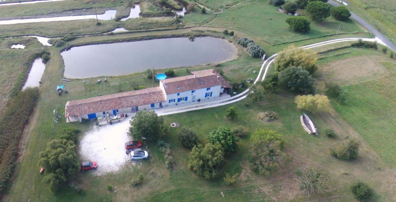 Bed and Breakfast Moulin De Mauzac Saint-Just-Luzac Экстерьер фото